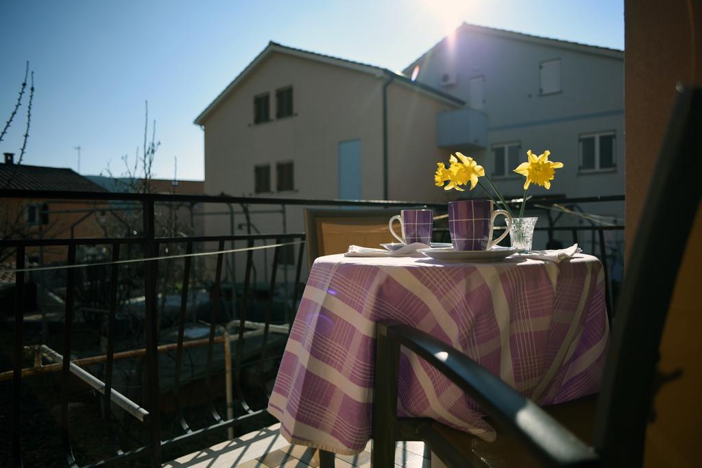 Apartments Ida קרס מראה חיצוני תמונה
