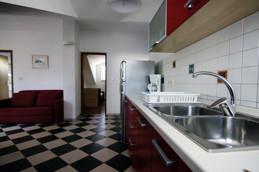 Apartments Ida קרס מראה חיצוני תמונה
